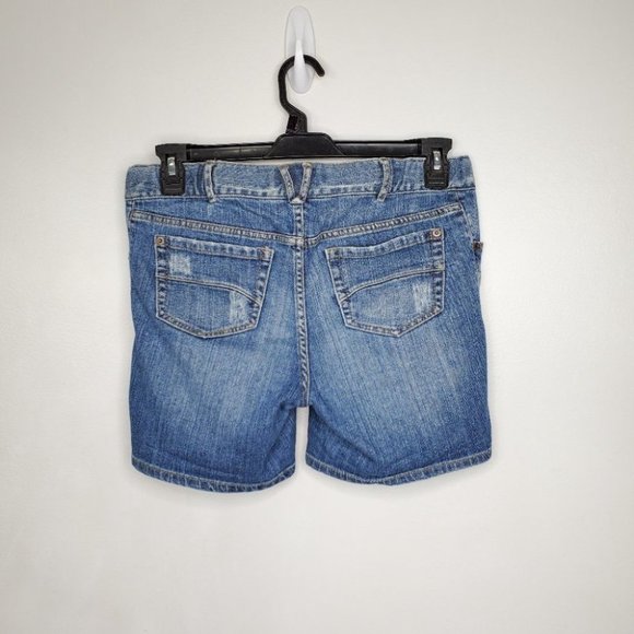 Liz Lange Maternity Medium Light Wash Distressed Jean Maternity Shorts Size XS - Picture 4 of 10